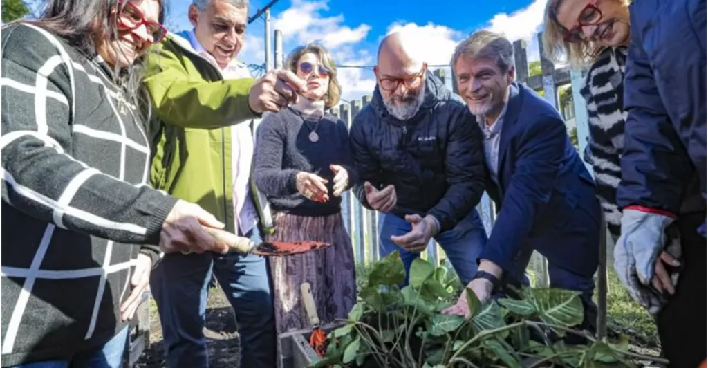 porto alegre recebe mobiliario sustentavel (2)