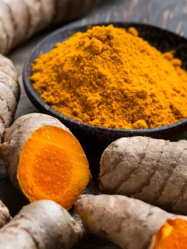 cropped curcuma curcumina piperina beneficios.webp